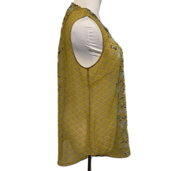 CaBi  Offsides floral Blouse Yellow Blue, Button Up, Sleeveless, Sheer - Picture 4 of 10